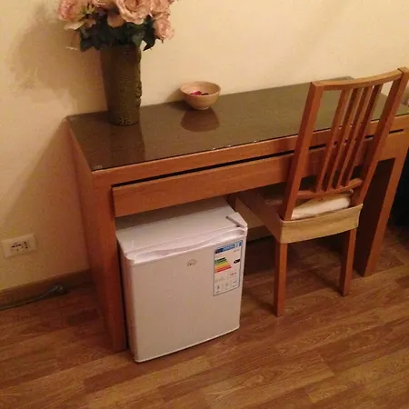 Dixi Bird Guesthouse 2*