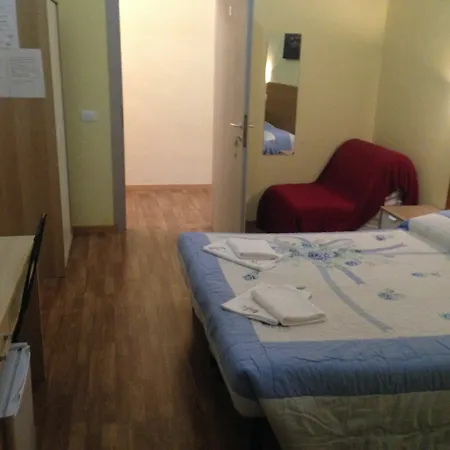 Dixi Bird Guesthouse Guest house 2*