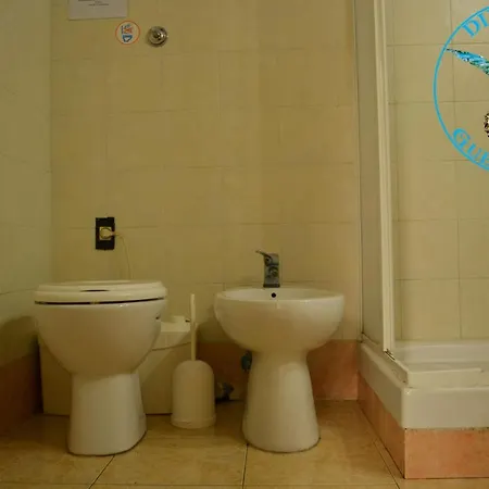 Dixi Bird Guesthouse Rome