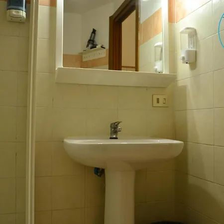 Dixi Bird Guesthouse Rome