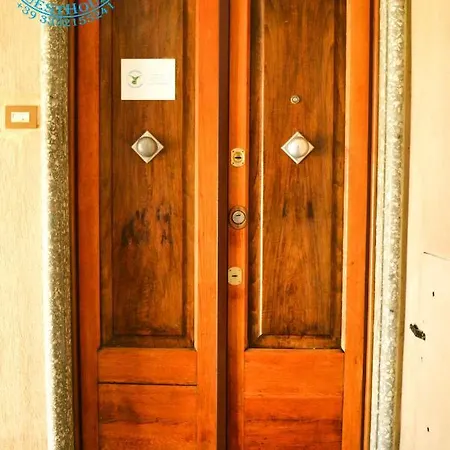 Dixi Bird Guesthouse 2*