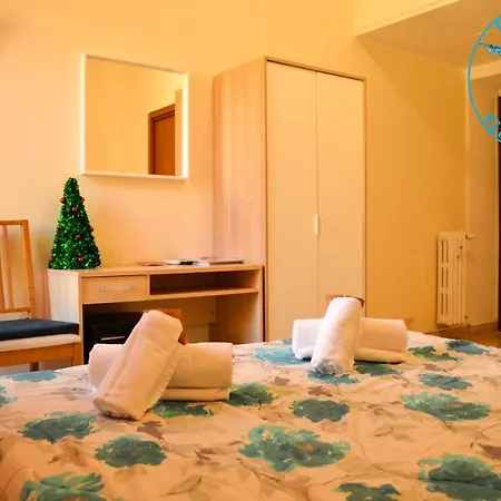 Dixi Bird Guesthouse 2*